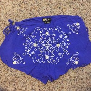 O’Neil Anna sui collection fabric shorts